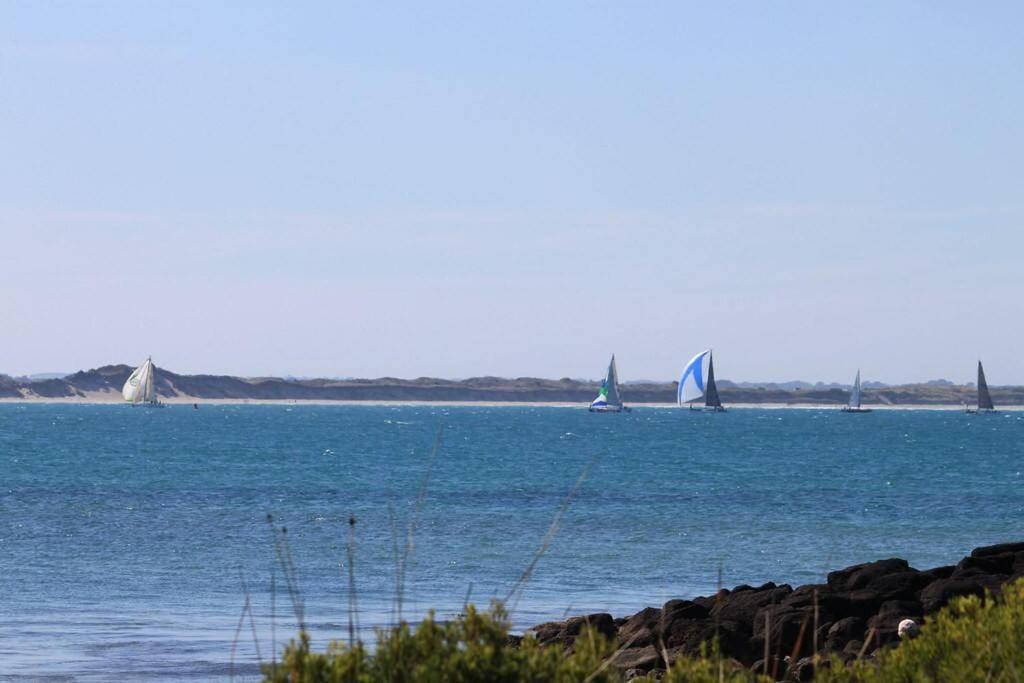 Sails - Elegant, Spacious Beach Villa Port Fairy Exterior photo