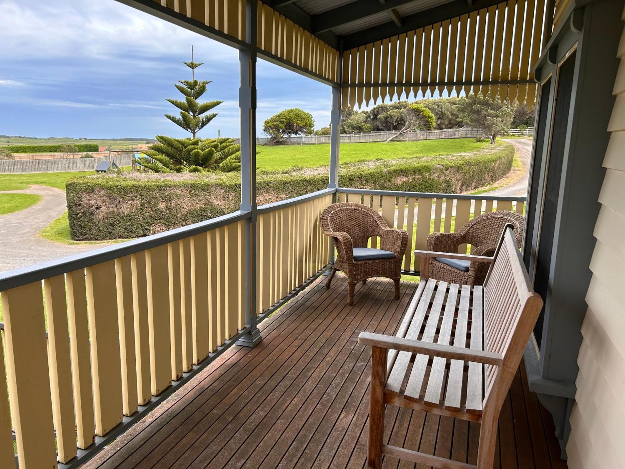 Sails - Elegant, Spacious Beach Villa Port Fairy Exterior photo
