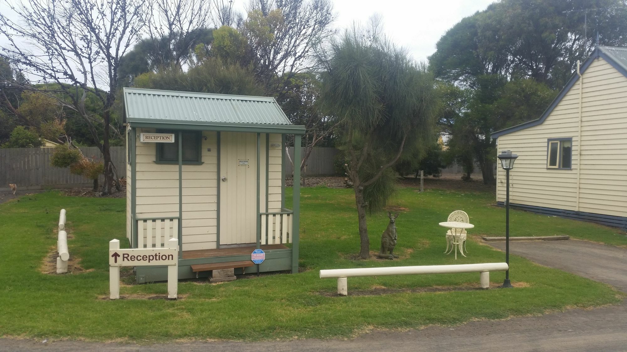 Sails - Elegant, Spacious Beach Villa Port Fairy Exterior photo